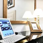 Mondrian Luxury Unesco Old Town Apartmanhotel