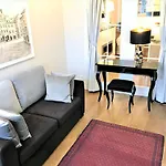 Mondrian Luxury Unesco Old Town Apartmanhotel