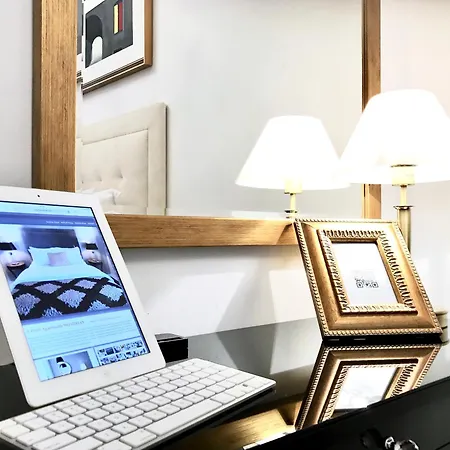 Mondrian Luxury Unesco Old Town Apart-hotel