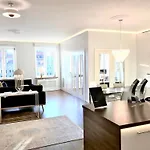 Mondrian Luxury Unesco Old Town Lägenhetshotell 4*