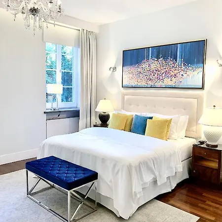 Lejlighedshotel Mondrian Luxury Unesco Old Town 4*
