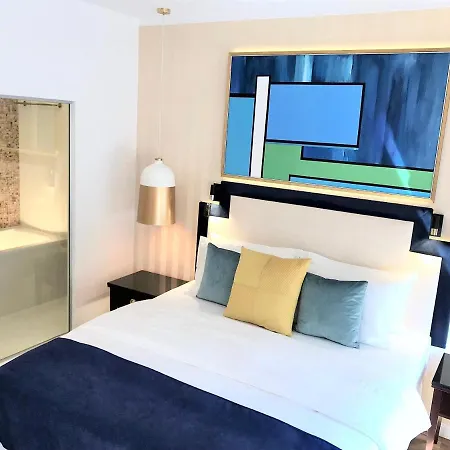 Mondrian Luxury Unesco Old Town Apart-hotel