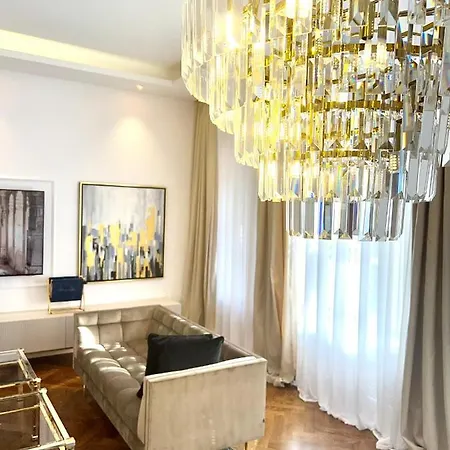 Mondrian Luxury Unesco Old Town 4* Warschau