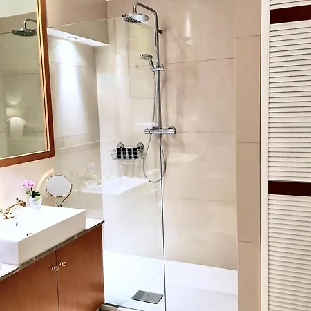 Mondrian Luxury Unesco Old Town