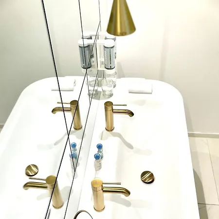 Mondrian Luxury Unesco Old Town Aparthotel Warschau