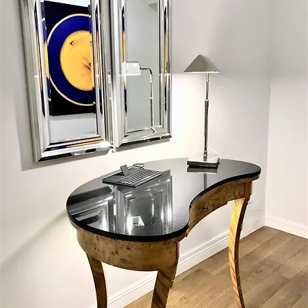 Aparthotel Mondrian Luxury Unesco Old Town Warsaw