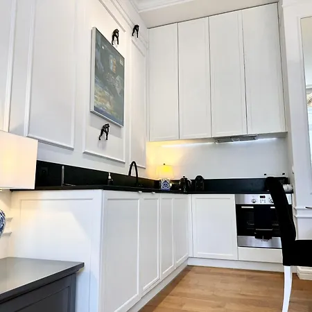 Mondrian Luxury Unesco Old Town