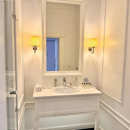 Mondrian Luxury Unesco Old Town Aparthotel Warsaw