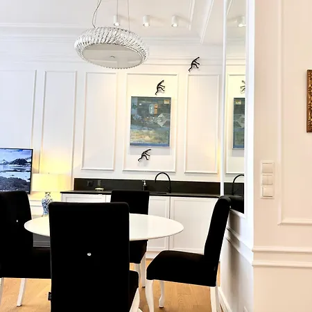 Aparthotel Mondrian Luxury Unesco Old Town Warsaw