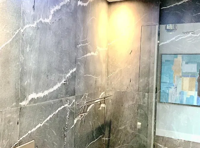 Apart-hotel Mondrian Luxury Unesco Old Town 4*