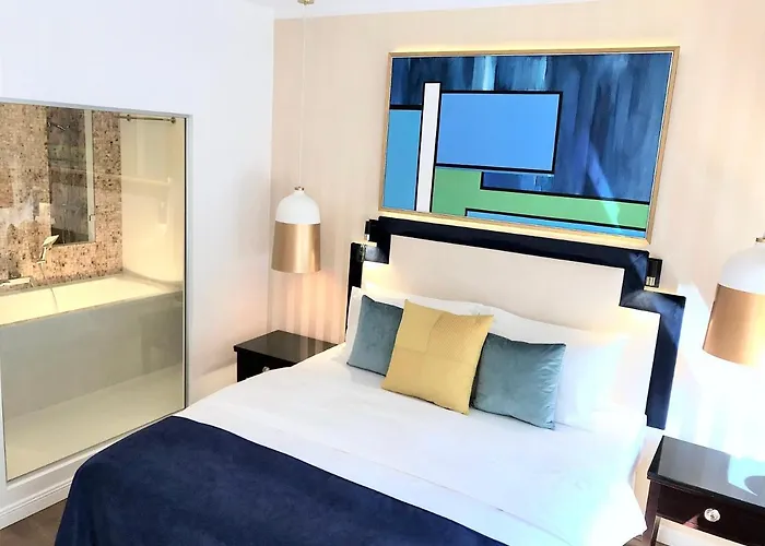 Mondrian Luxury Unesco Old Town Apart-hotel