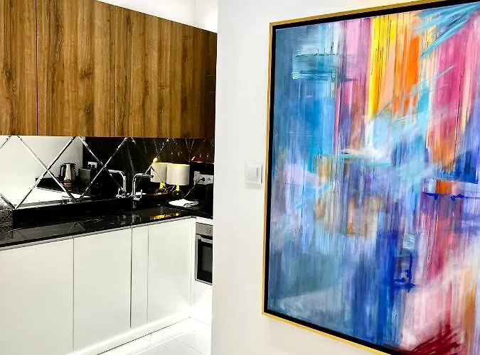 Mondrian Luxury Unesco Old Town 4*