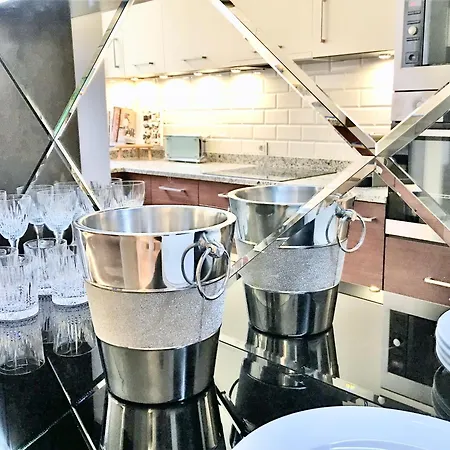 Mondrian Luxury Unesco Old Town Apart-hotel Varsóvia