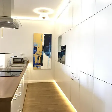 Mondrian Luxury Unesco Old Town