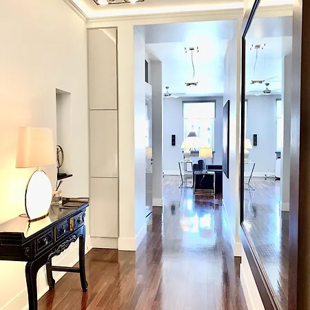 アパートホテル Mondrian Luxury Unesco Old Town *