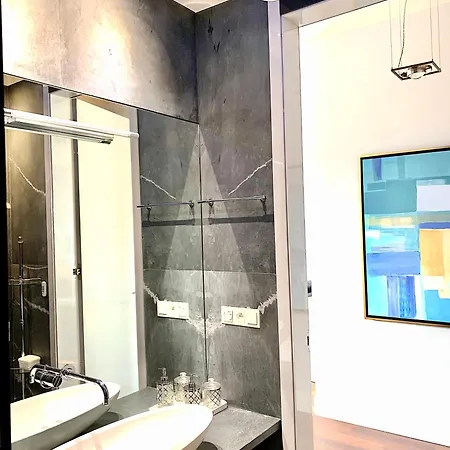 アパートホテル Mondrian Luxury Unesco Old Town *