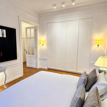 Apart-hotel Mondrian Luxury Unesco Old Town